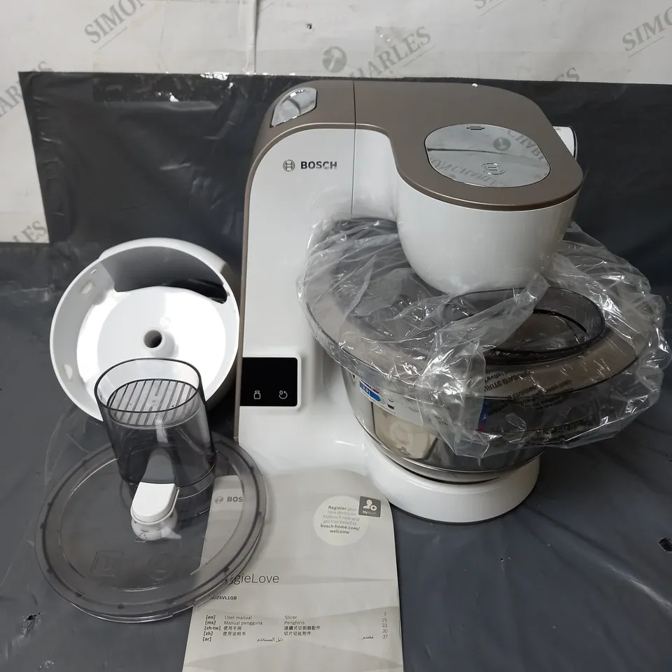 BOSCH MUM 5 SCALE MUM5XW10GB