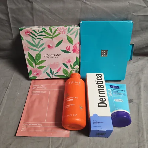 APPROXIMATEY 20 ASSORTED HEALTH AND BEAUTY PRODUCTS TO INCLUDE - DERMATICA SQUALENE REAM CLEANSER - CLEAN & CLEAR EXFOLIATING WASH - LEE STAFFORD COLOUR SHAMPOO - ETC