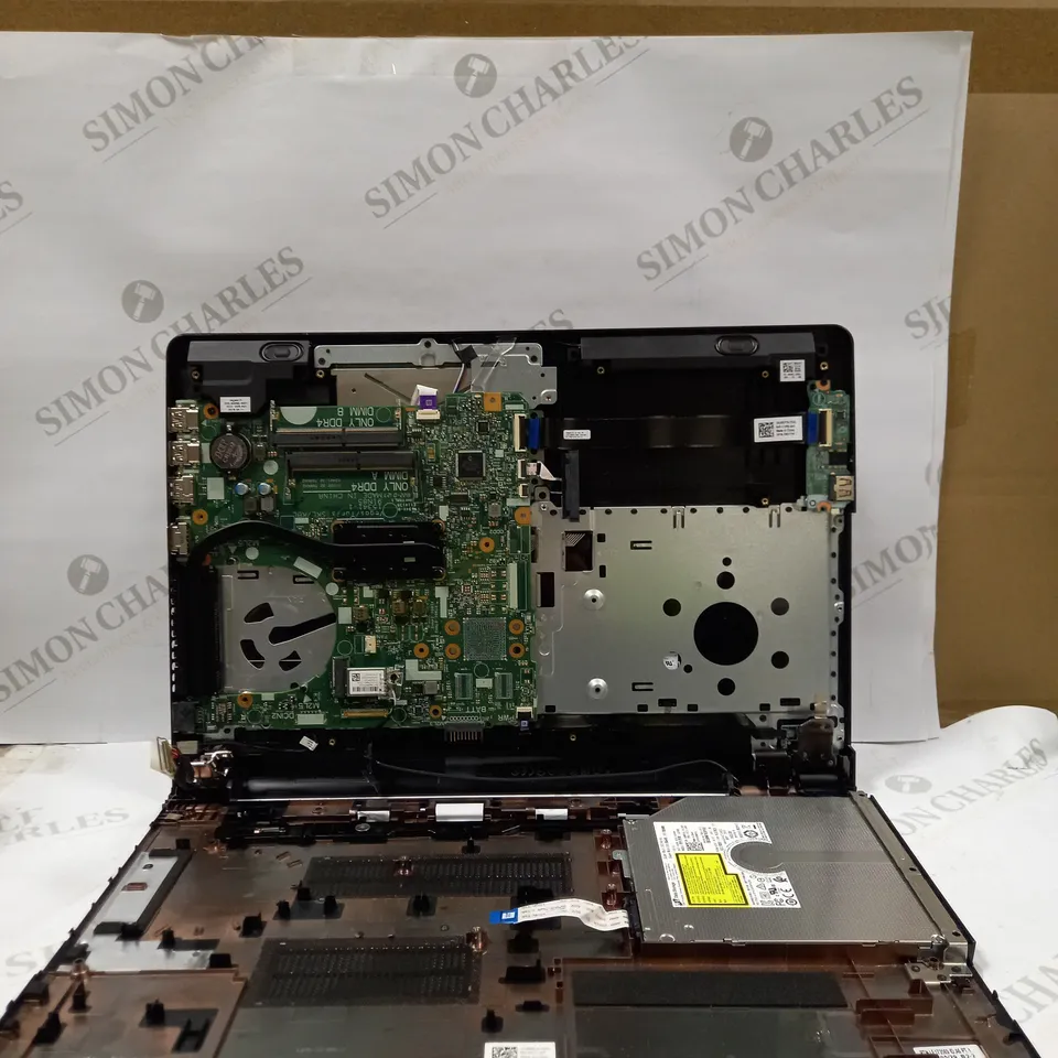 DELL VOSTRO 15 LAPTOP IN BLACK