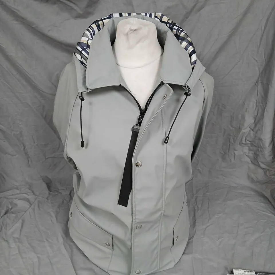 GAMMON GREY HOODED JACKET – SIZE M (MEDIUM) – STYLED IN ITALY