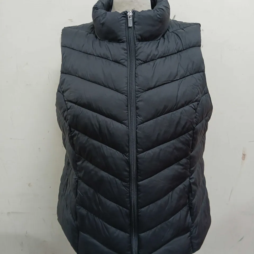 ROMAN RETITE BLACK PUFFER GILET - SIZE 14