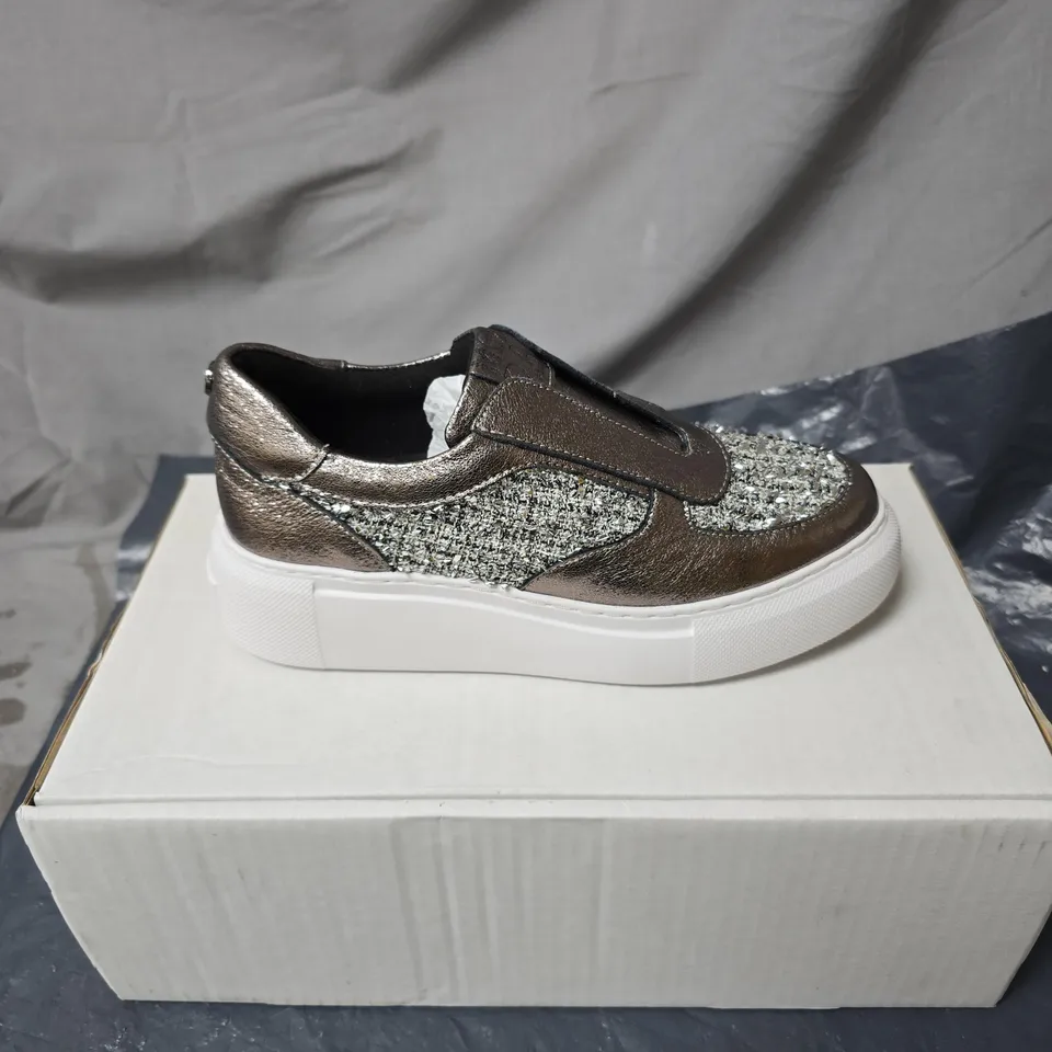 MODA IN PELLE METALLIC BRONZE VELCRO-STRAP SNEAKERS WITH GLITTER PANEL – BOXED SIZE 36