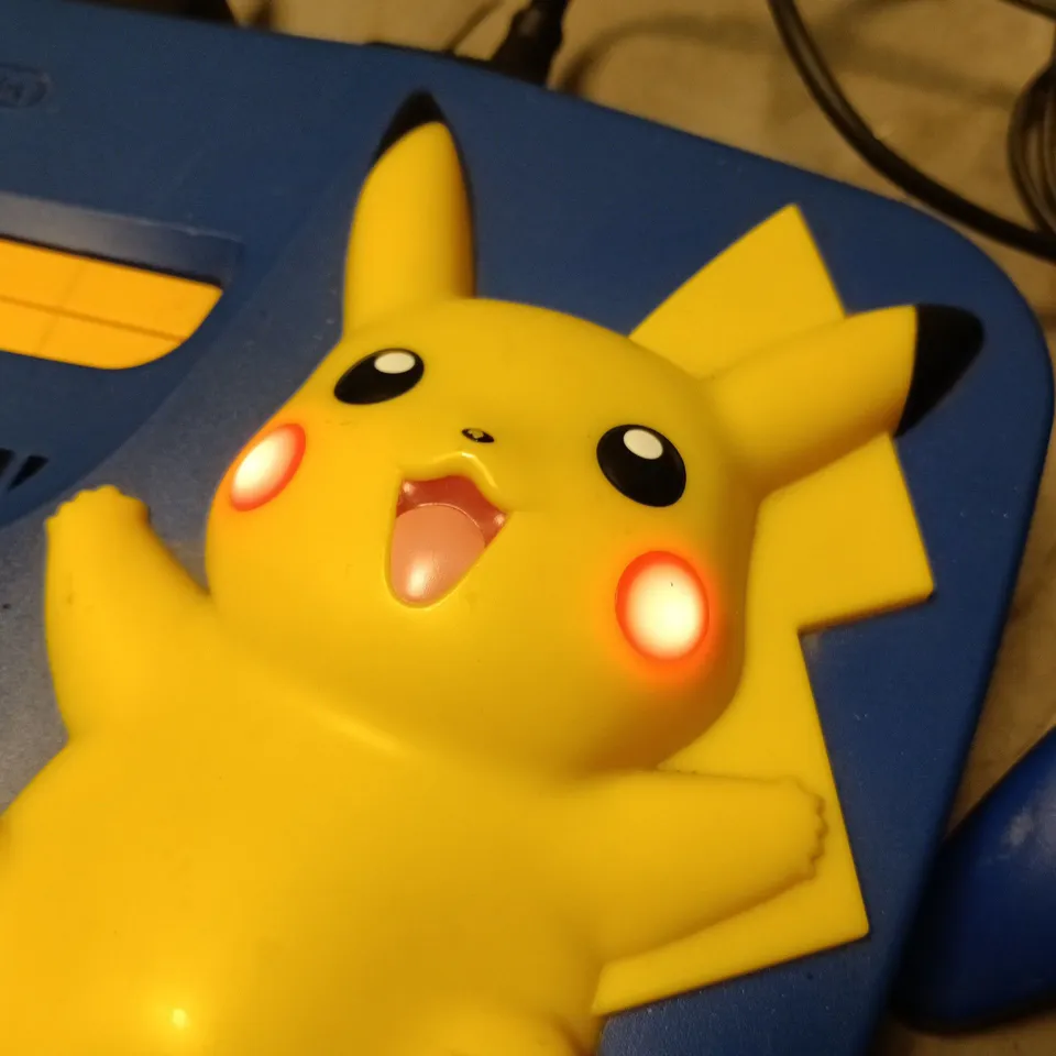 NINTENDO POKÉMON EDITION BLUE NINTENDO 64 MATCHING BLUE CONTROLLER - NUS-101(EUR)