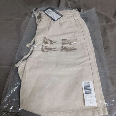 ONLY AND SONS CREAM SHORTS SIZE XS 