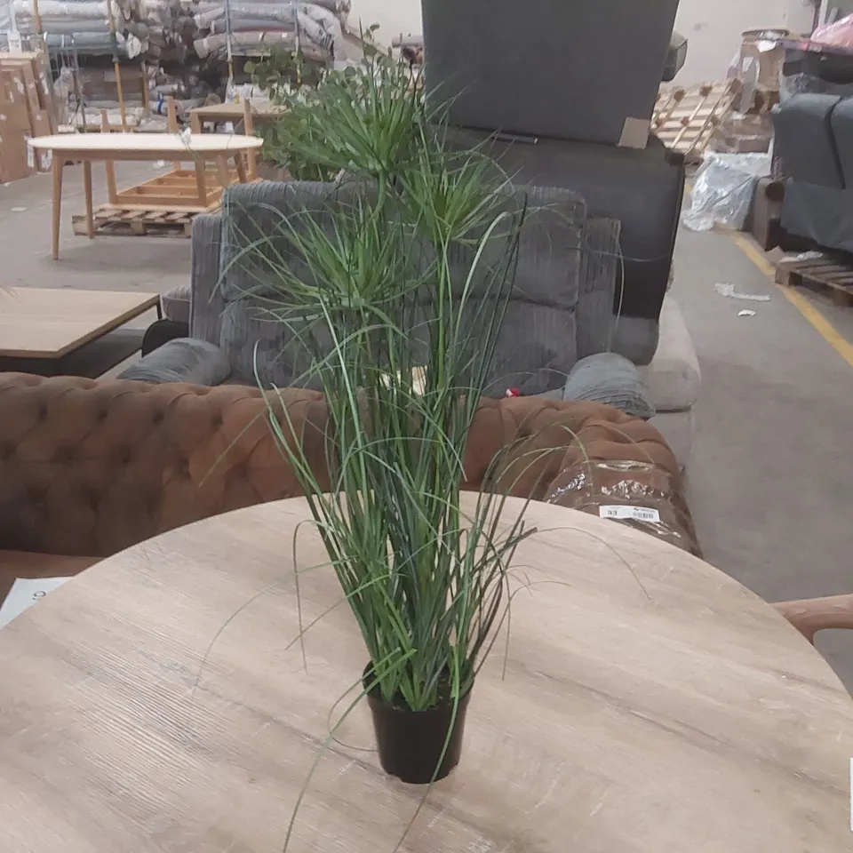 ARTIFICIAL POTTED PLANT