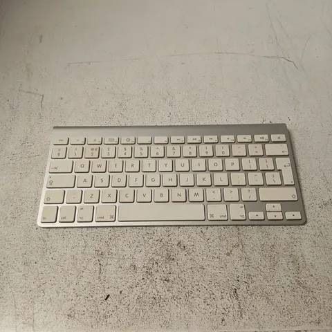 APPLE MAGIC KEYBOARD – WHITE - A1255