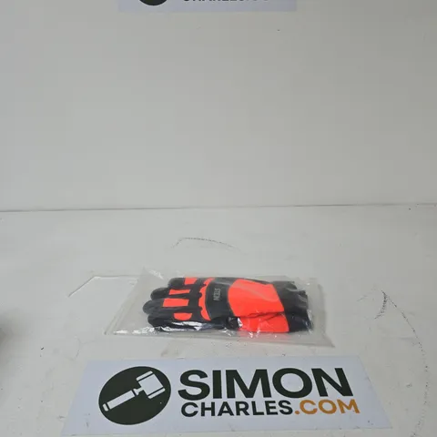 APPROXIMATELY 12 ASSORTED HOUSEHOLD ITEMS INCLUDING STEIN SAFETY GLOVES AND ULTRA SLIM VIBRATION ALARM