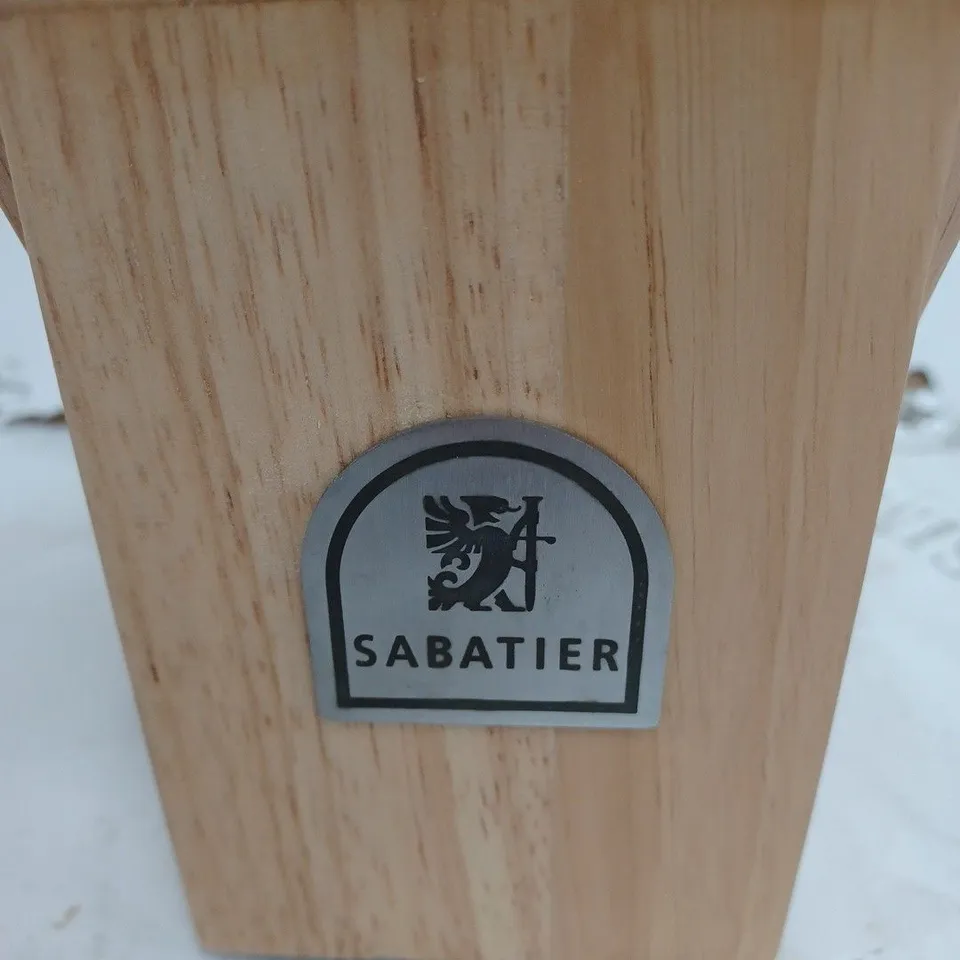 SABATIER 5 PIECE KNIFE SET WITH WOODEN STORAGE BLOCK & GIFT BOX