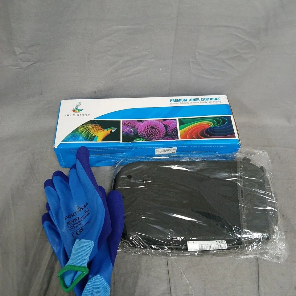 APPROXIMATELY 15 ASSORTED HOUSEHOLD PRODUCTS TO INCLUDE TONER CARTRIDGE, PROTECTIVE GLOVES, STORAGE CONTAINER ETC 