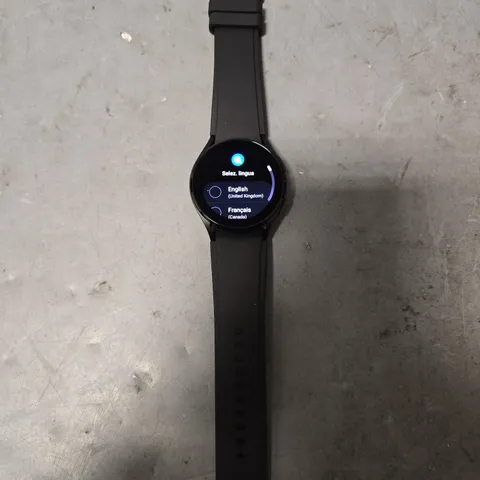 SAMSUNG GALAXY WATCH 4