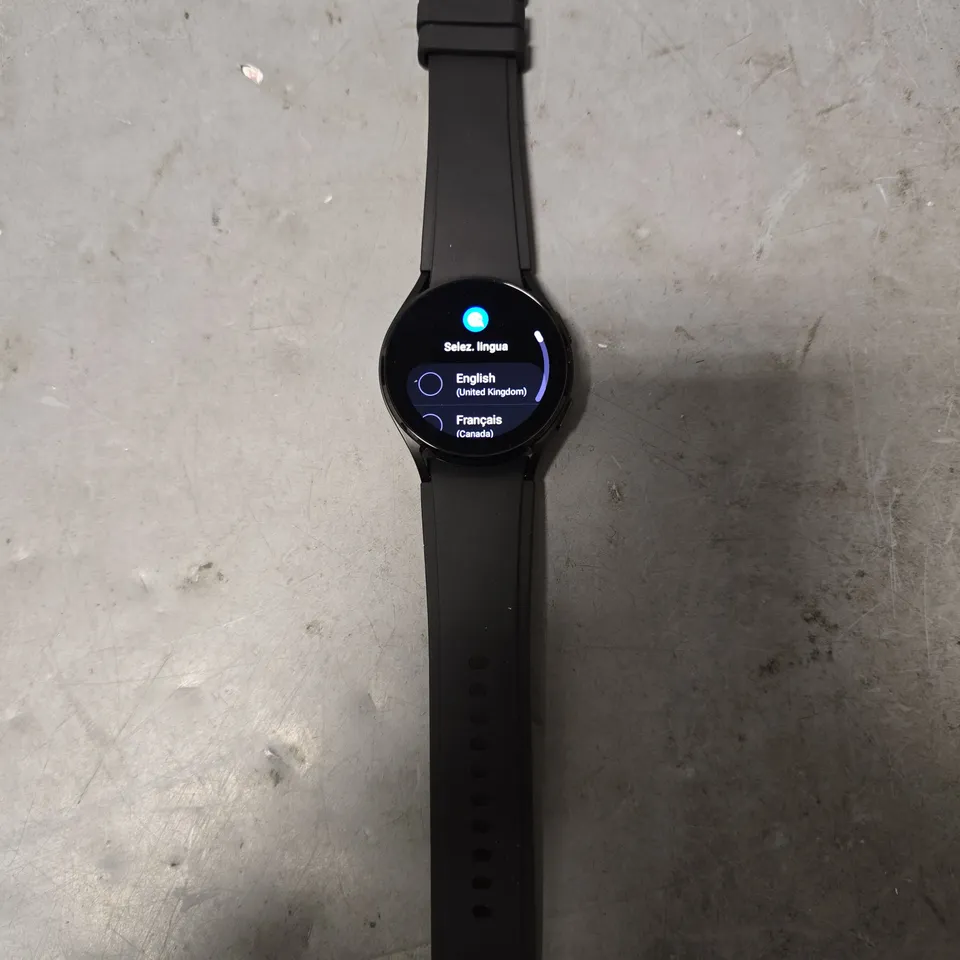 SAMSUNG GALAXY WATCH 4