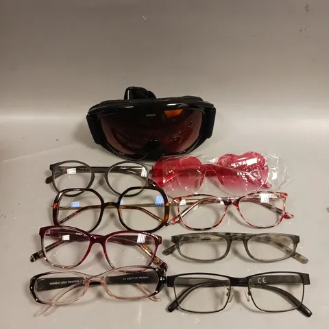 APPROXIMATELY 15 ASSORTED GLASSES/SUNGLASSES IN VARIOUS DESIGNS