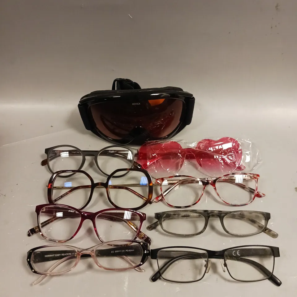APPROXIMATELY 15 ASSORTED GLASSES/SUNGLASSES IN VARIOUS DESIGNS 