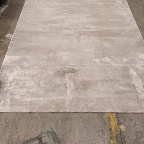 STILLAGE OF QUALITY DESIGNER AREA RUGS APPROXIMATELY 23 