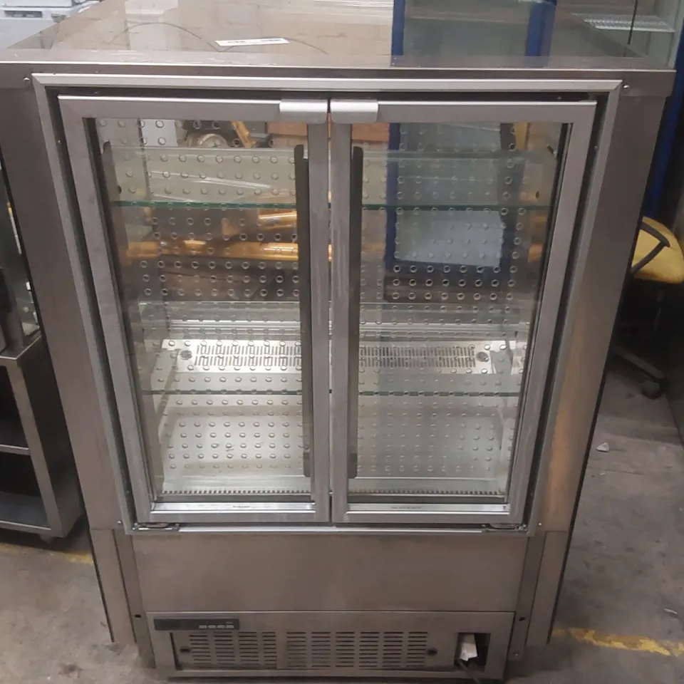 COMMERCIAL SELF SERVE DISPLAY COUNTER