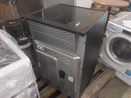 Lot 101: LOGIK LFTC60B24 60 CM ELECTRIC CERAMIC COOKER - BLACK ...