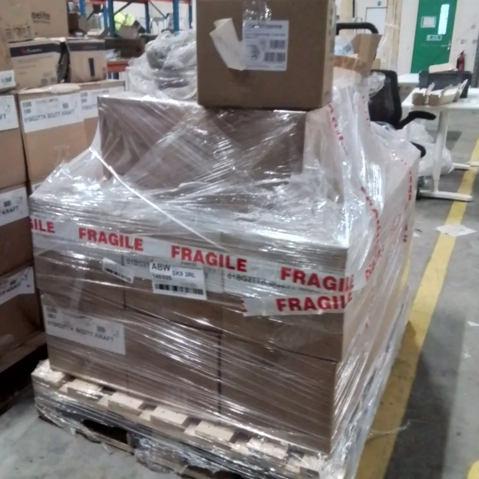 PALLET TO CONTAIN A LARGE QUANTITY OF PAPER SERVING TRAYS