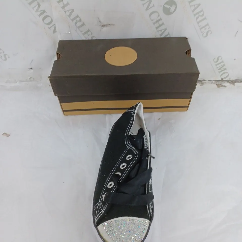 APPROXIMATELY 20 PAIRS OF BOXED DESIGNER JEWELLED BLACK TRAINER IN VARIOUS SIZES