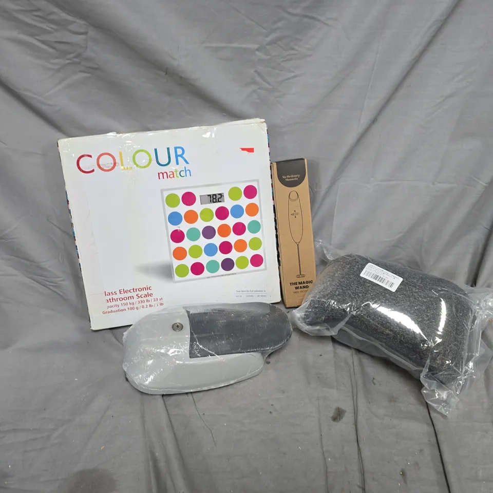 APPROXIMATELY 20 ASSORTED HOUSEHOLD PRODUCTS TO INCLUDE COLOUR MATCH GLASS SCALES, MAGIC WAND MILK FROTHER, WALL VINYL, ETC - COLLECTION ONLY