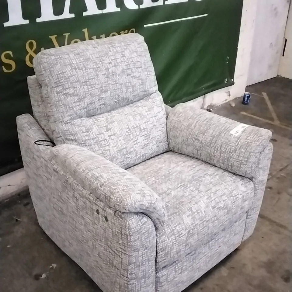QUALITY BRITISH DESIGNED & MANUFACTURED G PLAN SPENCER POWER RECLINER ARMCHAIR REMCO LIGHT GREY FABRIC