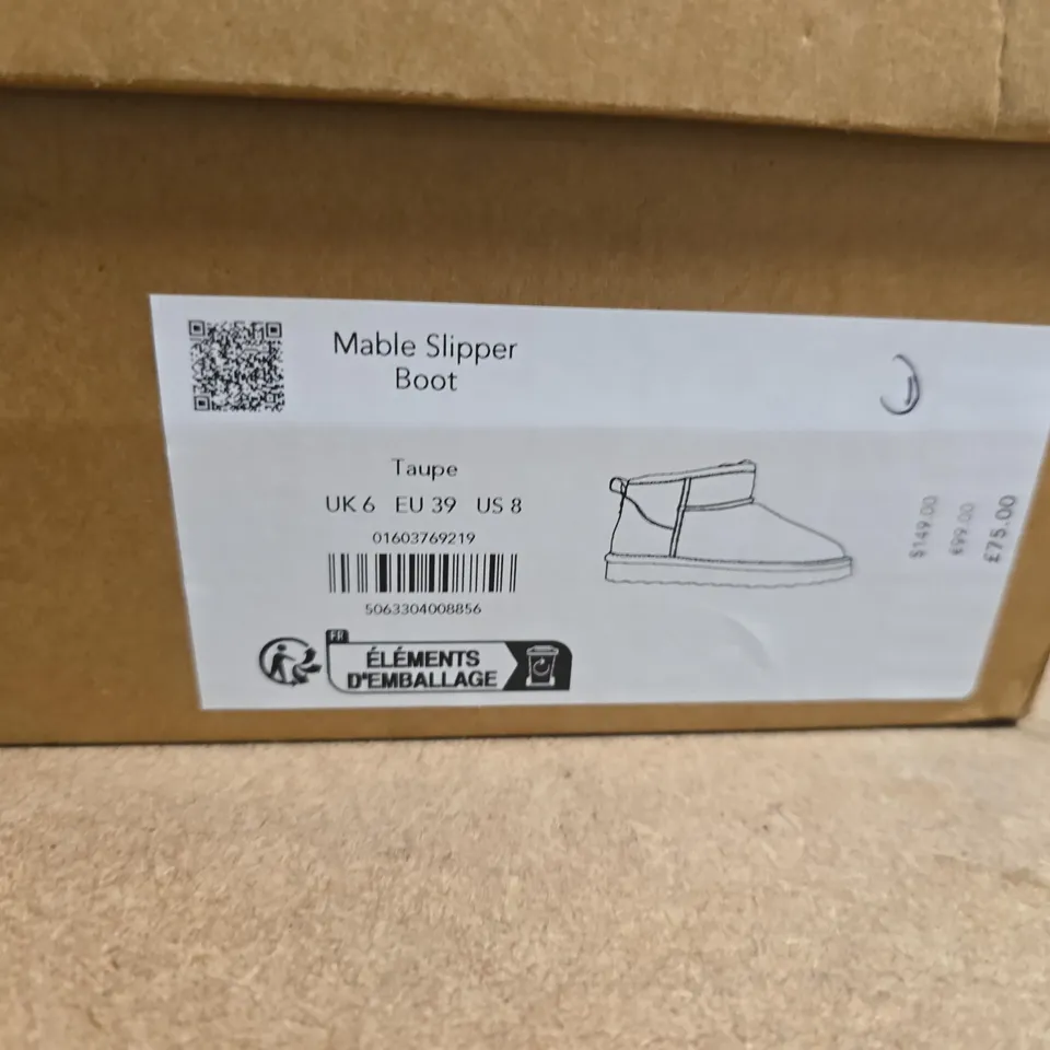 BOXED PAIR OF WHISTELS MABLE SLIPPER BOOT – TAUPE, UK 6