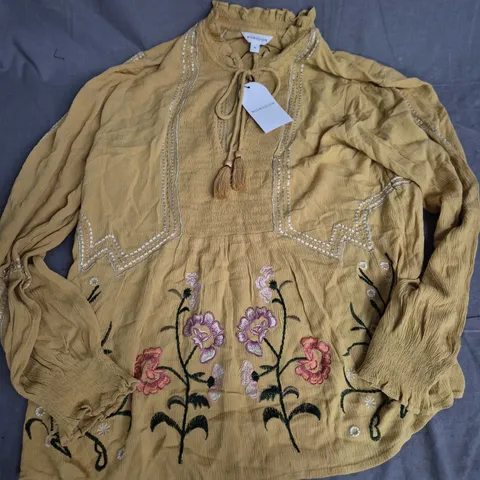 MONSOON WOMEN'S CHARTREUSE EMBROIDERED BLOUSE, SIZE M