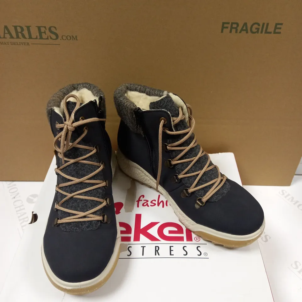 RIEKER LACE BOOT NAVY - SIZE 6.5