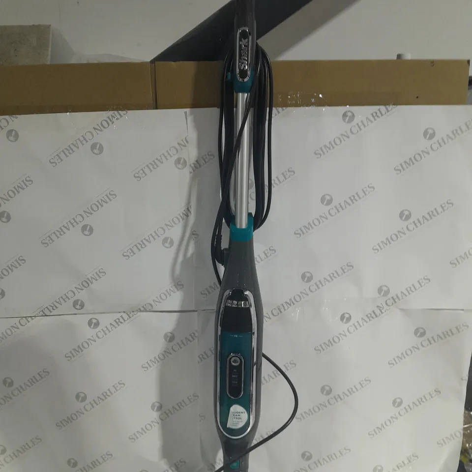 BOXED SHARK KLIK & FLIP S6003 SMARTRONIC STEAM MOP - COLLECTION ONLY 