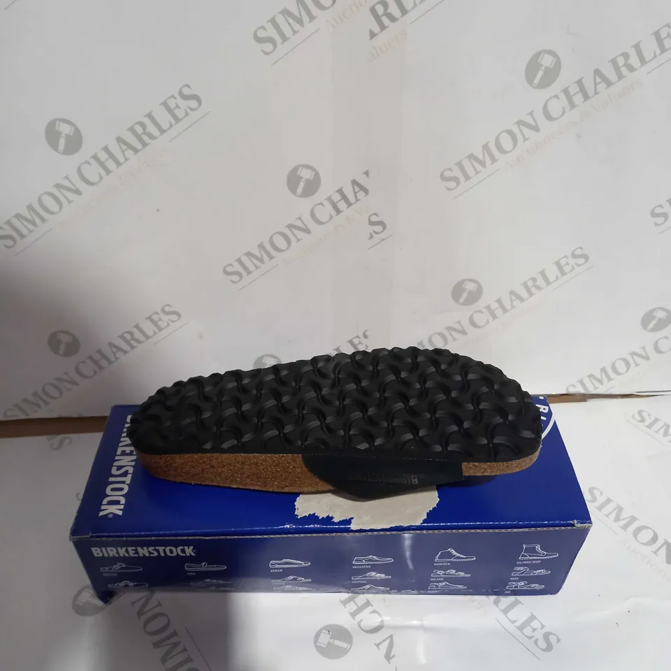 BOXED PAIR OF BIRKENSTOCK MADRID BIG BUCKLE UK 4.5