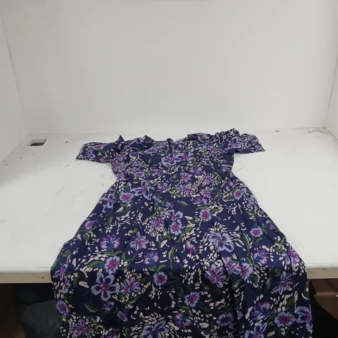 36IX5 PURPLE/PATTERNED DRESS SIZE 16