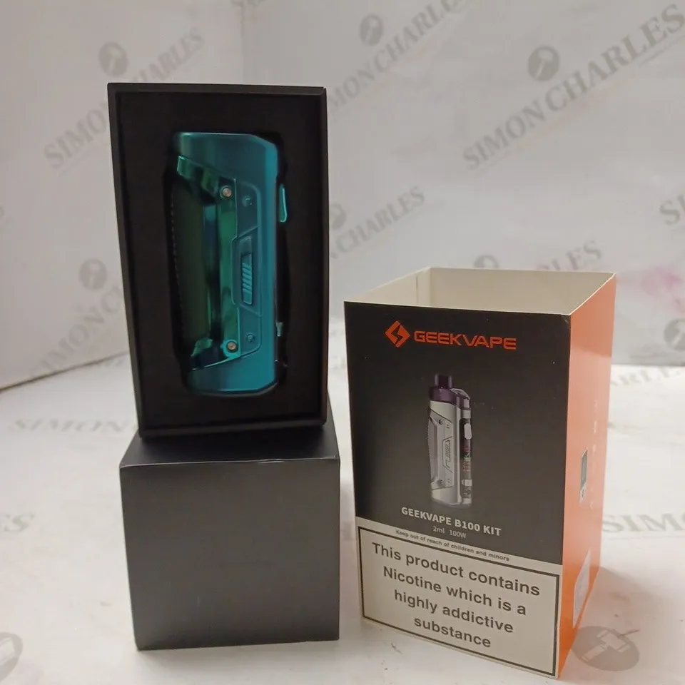 BOXED GEEK VAPE GEEKVAPE B100 KIT - BOTTLE GREEN. 
