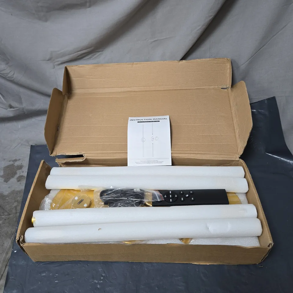 WIRE-FREE MAGNETIC STRIP WALL LAMP (WITH REMOTE) BOXED
