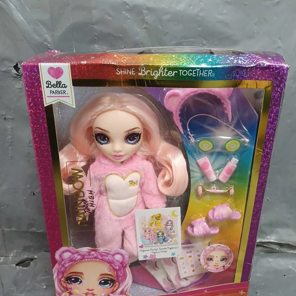 BOXED BELLA PARKER TOY SET