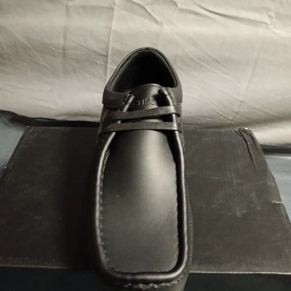 BOXED PAIR OF MÉTISSIER MEN'S BLACK LEATHER LOAFERS - UK SIZE 5