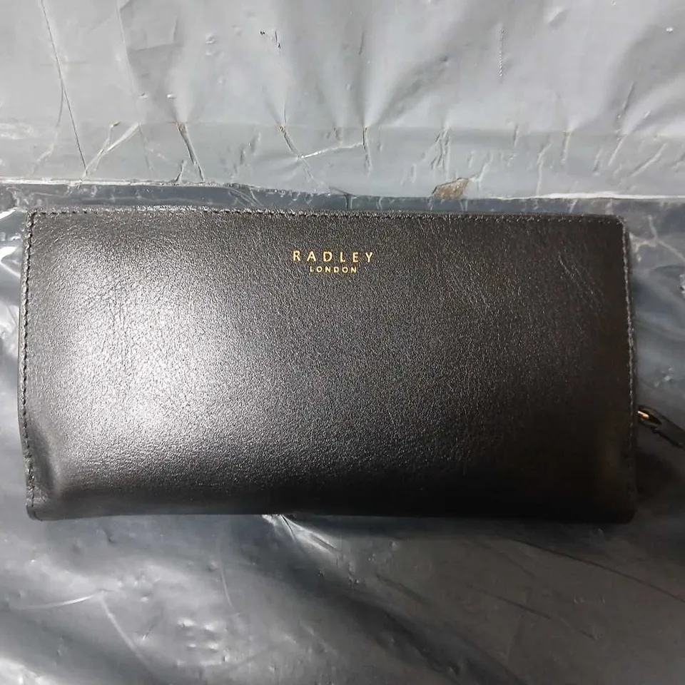 RADLEY LONDON NEWICK ROAD WOMENS PURSE IN BLACK