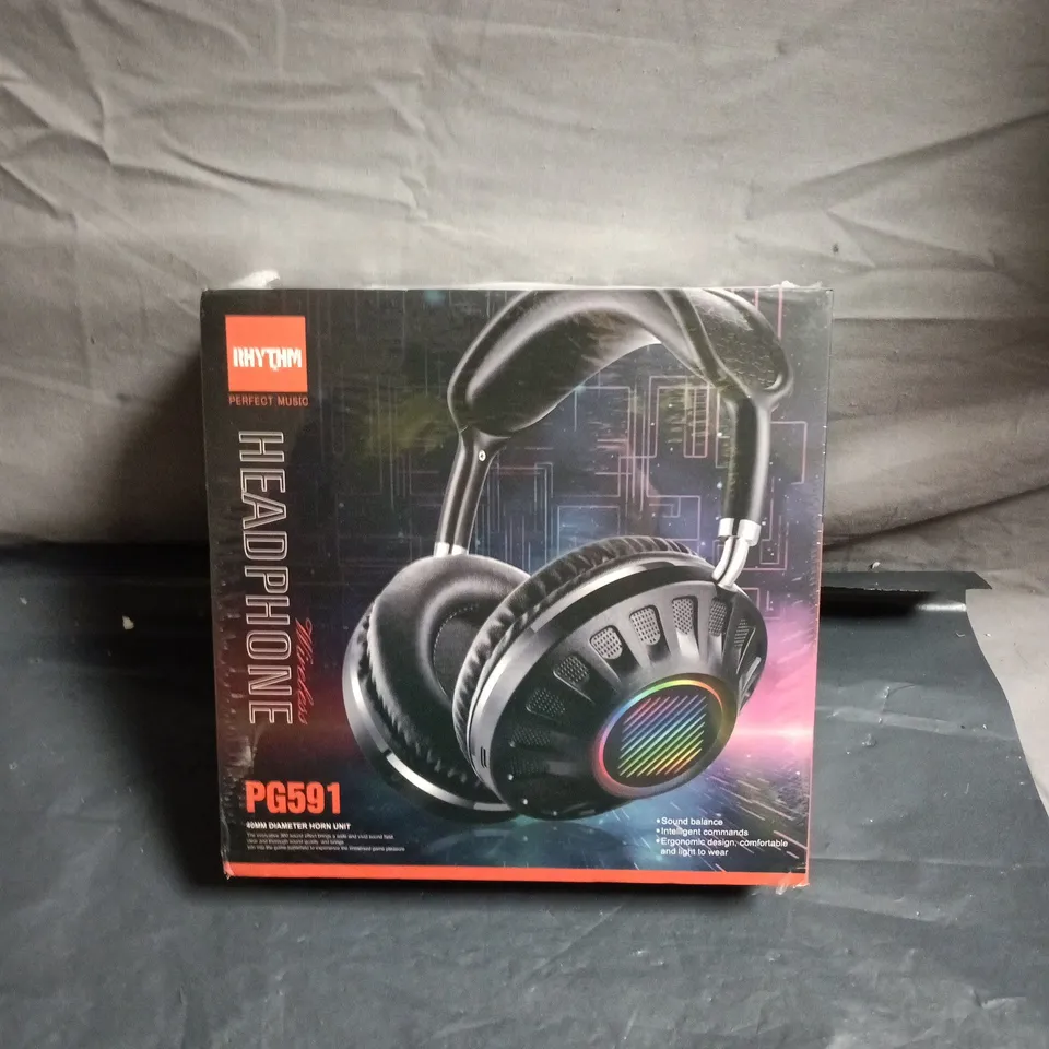 RHYTHM PG591 HEADPHONES – OVER-EAR, BOXED