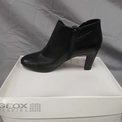 GEOX RESPIRA WOMEN'S BLACK LEATHER ANKLE BOOTS – UK 7.5 (EU 41) BOXED