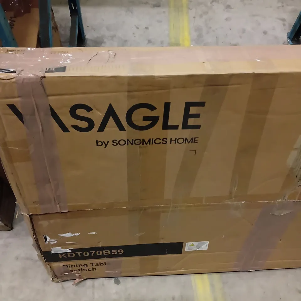 VASAGLE DINING TABLE KDT070B59