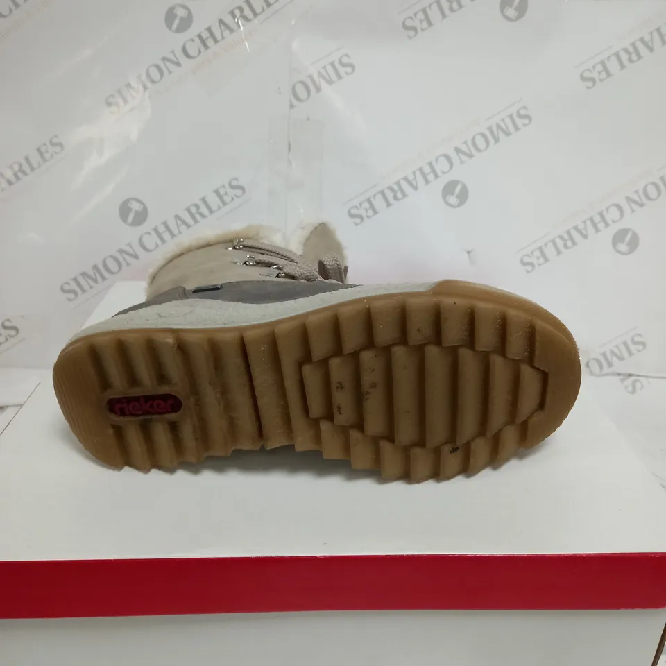 BOXED RIEKER ANTISTRESS WARM HIKING BOOTS, CREAM - SIZE 5