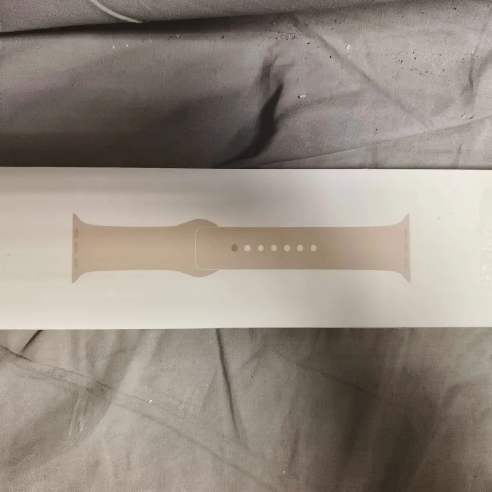 BOXED APPLE WATCH STRAP  - STARLIGHT SPORT BAND - 45MM