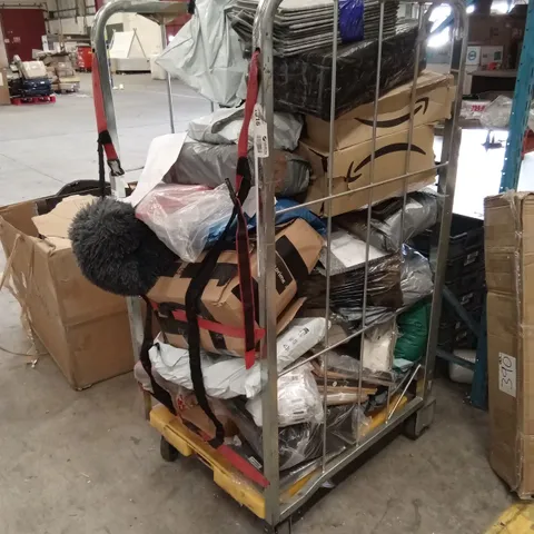 CAGE OF ASSORTED HOUSEHOLD GOODS AND PRODUCTS TO INCLUDE; TEXTILES, PLACEMATS ETC - CAGE NOT INCLUDED