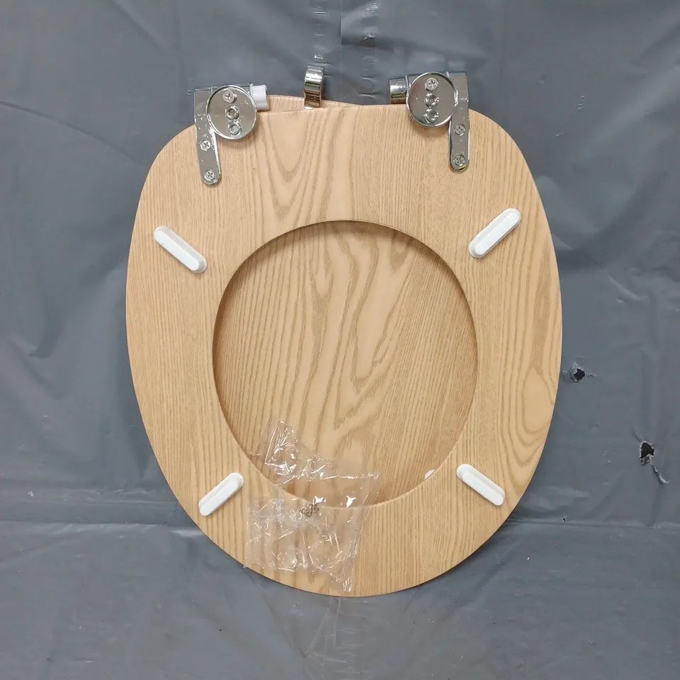 BOXED HOME TONGUE & GROOVE TOILET SEAT 