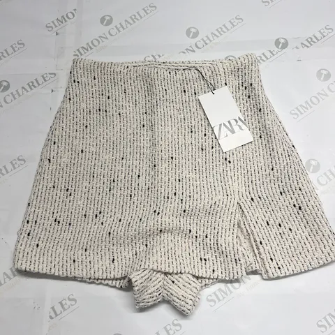 ZARA SKORT IN IVORY SIZE S