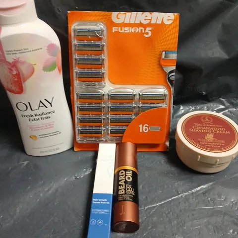 APPROXIMATELY 10 ASSORTED HEALTH & BEAUTY PRODUCTS TO INCLUDE BEARD OIL, REPLACEMENT RAZOR HEADS, HAIR GROWTH SERUM ROLL ETC 