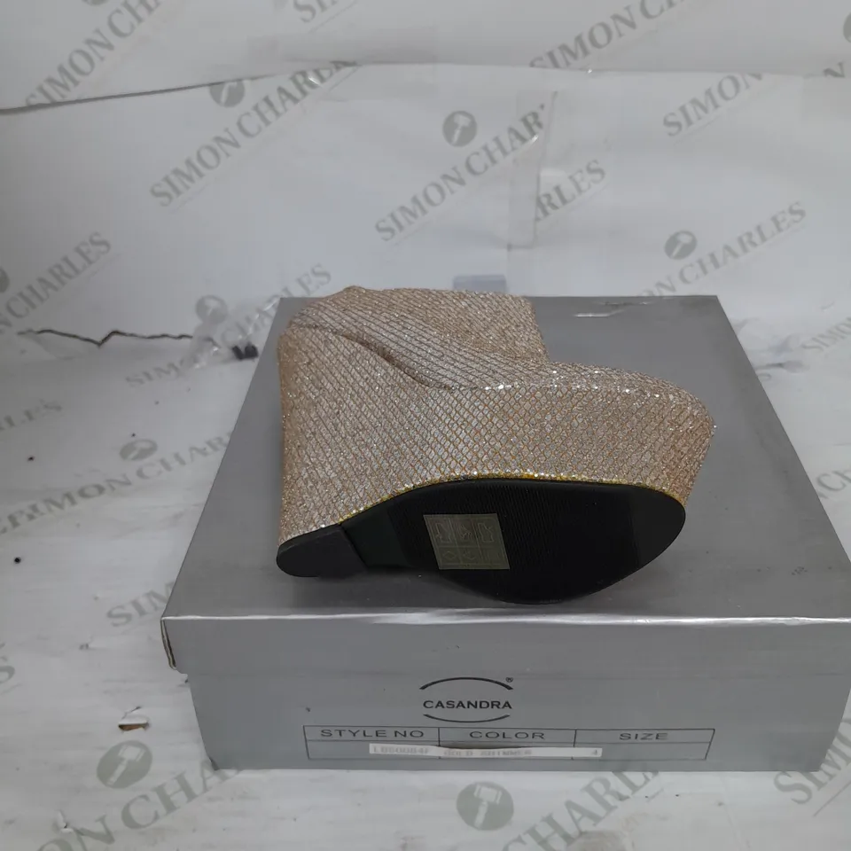 BOXED PAIR OF CASANDRA PLATFORM WEDGE HEEL IN GOLD SHIMMER SIZE 4