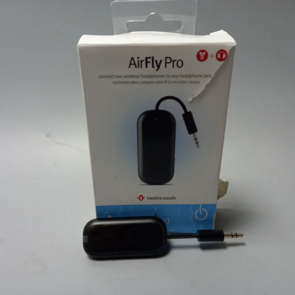 BOXED TWELVE SOUTH AIRFLY PRO - BLACK