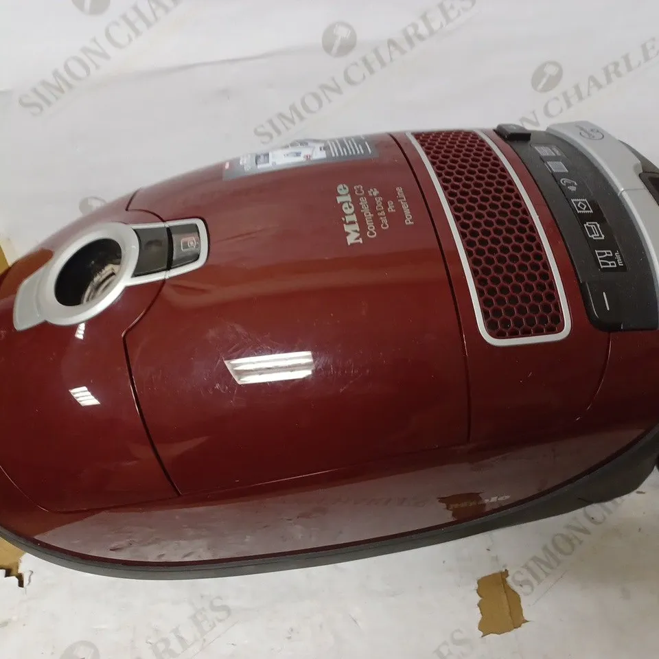 MIELE COMPLETE C3 VACUUM CLEANER
