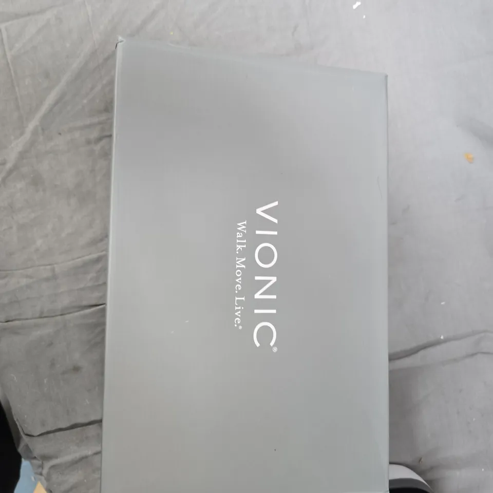 UK 6 VIONIC WOMEN'S SNEAKERS – BLACK/GRAY (US 8)