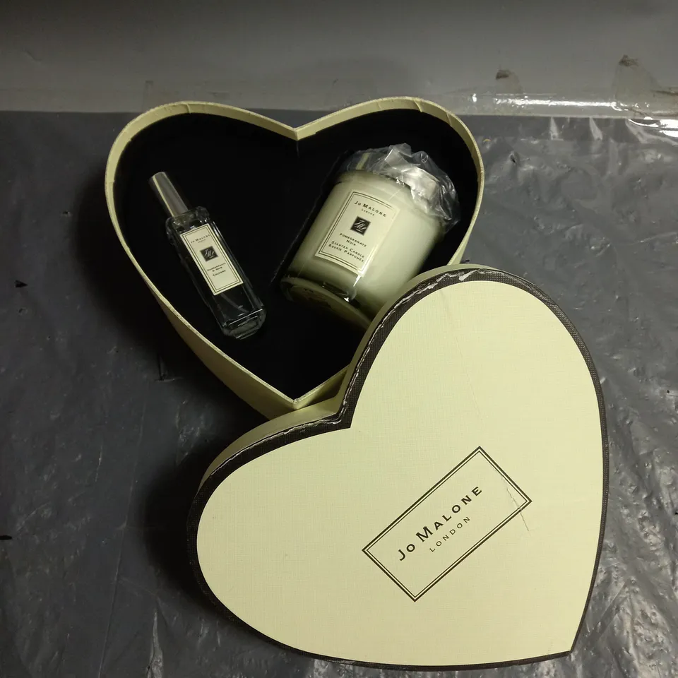 BOXED JO MALONE CANDLE & COLOGNE GIFT SET