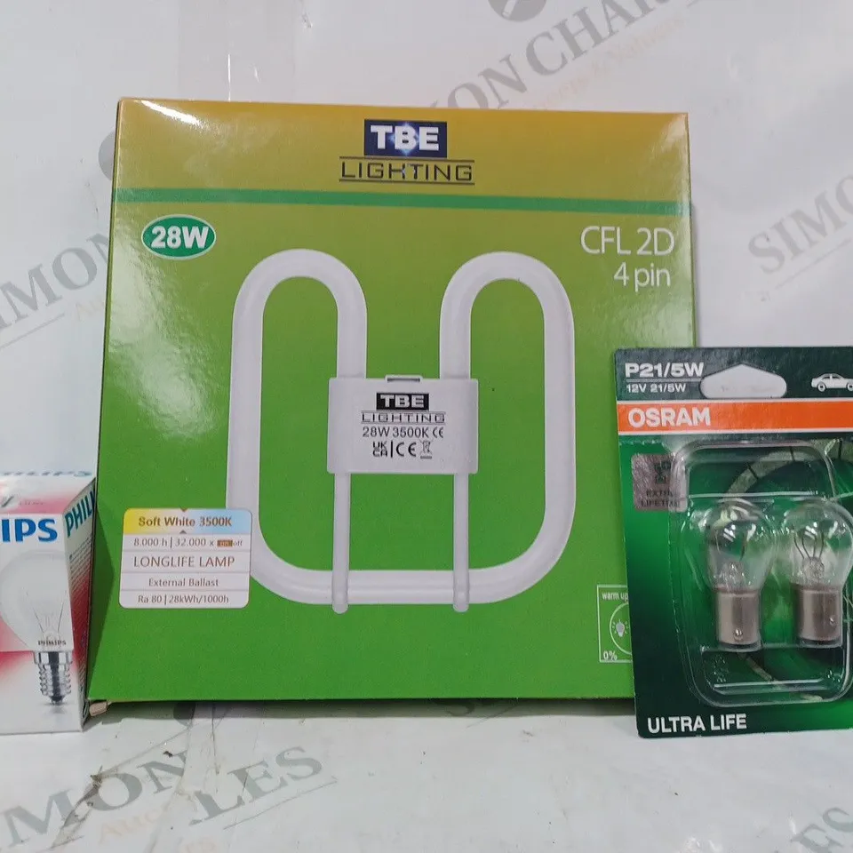 APPROXIMATELY 10 ASSORTED HOUSEHOLD ITEMS TO INCLUDE OSRAM P21/5W CAR BULB, TBE LIGHTING CFL2D, PHILIPS 40W OVEN BULB, ETC